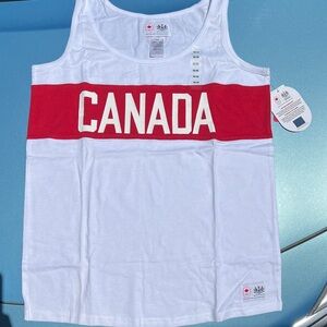 ✨New ✨CANADA 🇨🇦Red & White Tank Top🇨🇦